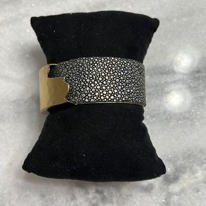 Rustic Cuff “Dallas 1.0” Silver Metallic/Gold Cuff